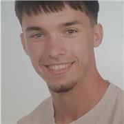 Estudiante de Magisterio Primaria. Profesor particular de todas las asignaturas de Educación Primaria y de la ESO